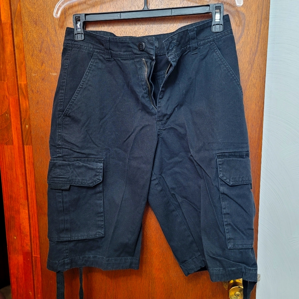 PJ Mark Black Cargo Shorts.  Size 30. (76)